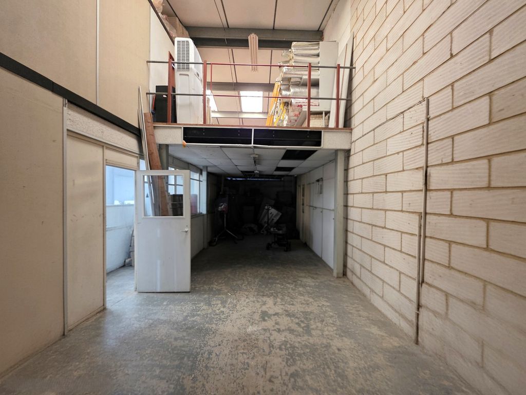 Property photo 2 of 7