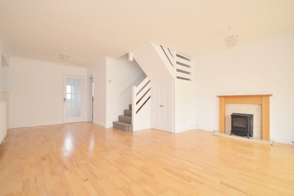 Property photo 3 of 16 Open Plan Sitting/Dining Room