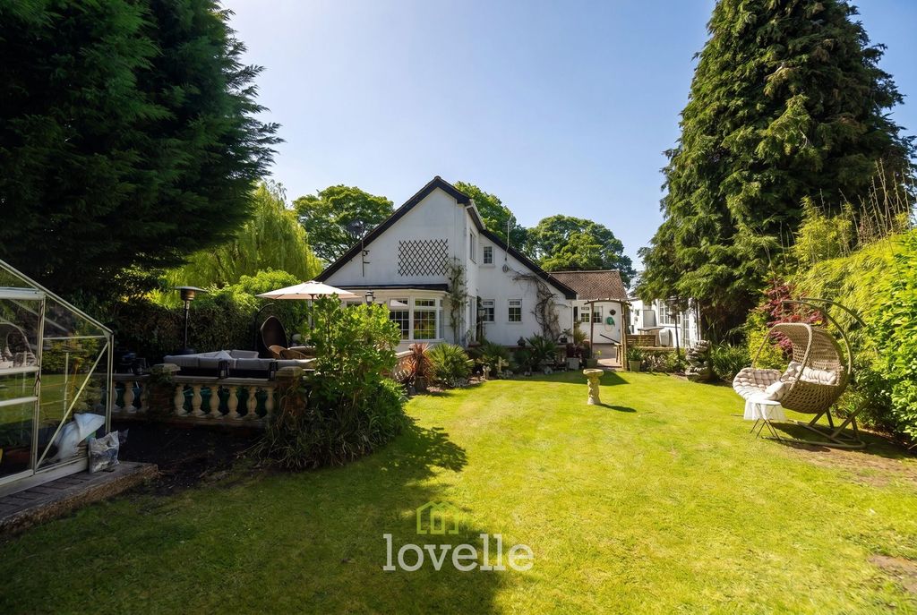 Property photo 2 of 30