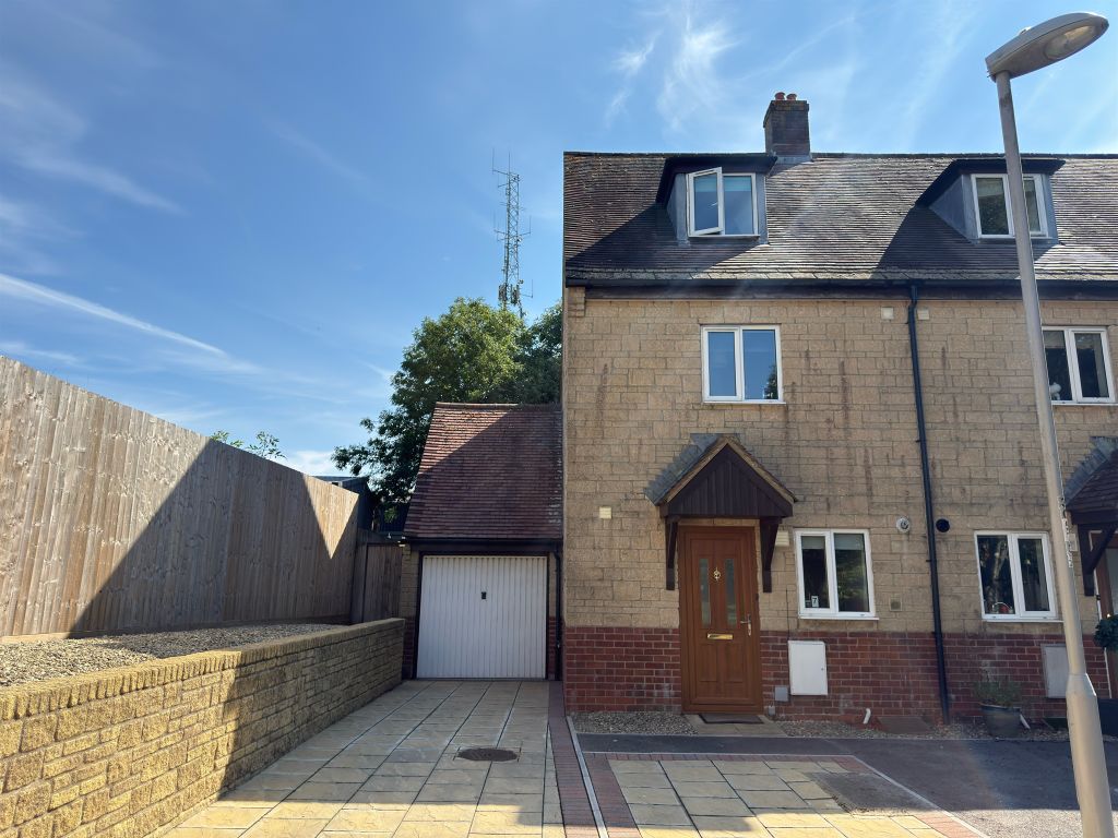 Property photo 1 of 18