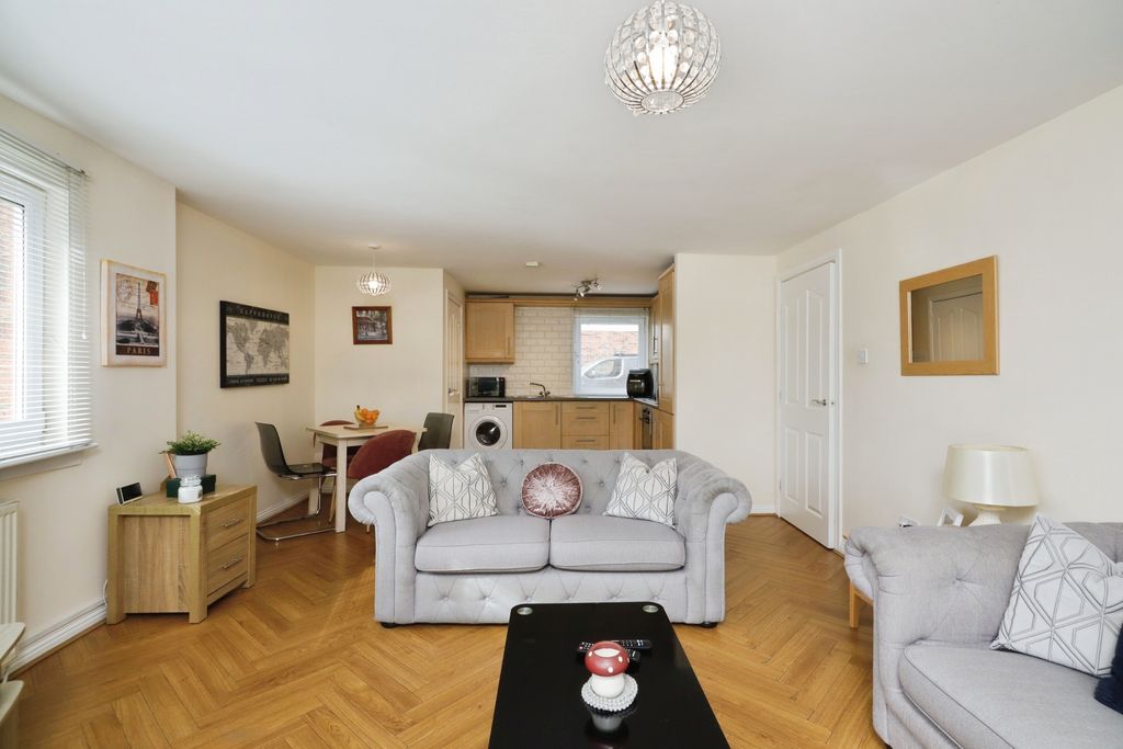 Property photo 2 of 15