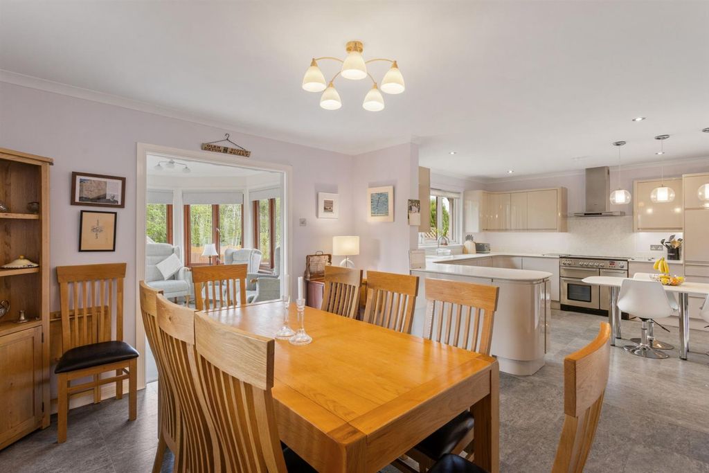 Property photo 3 of 58 12.Jpg