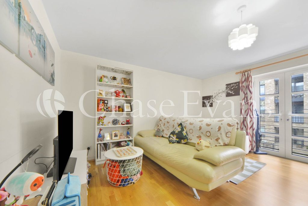 Property photo 1 of 16 Living Area