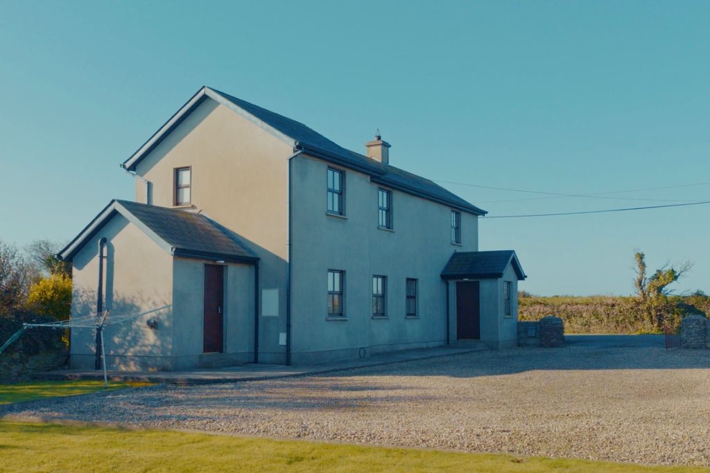 Property photo 1 of 50