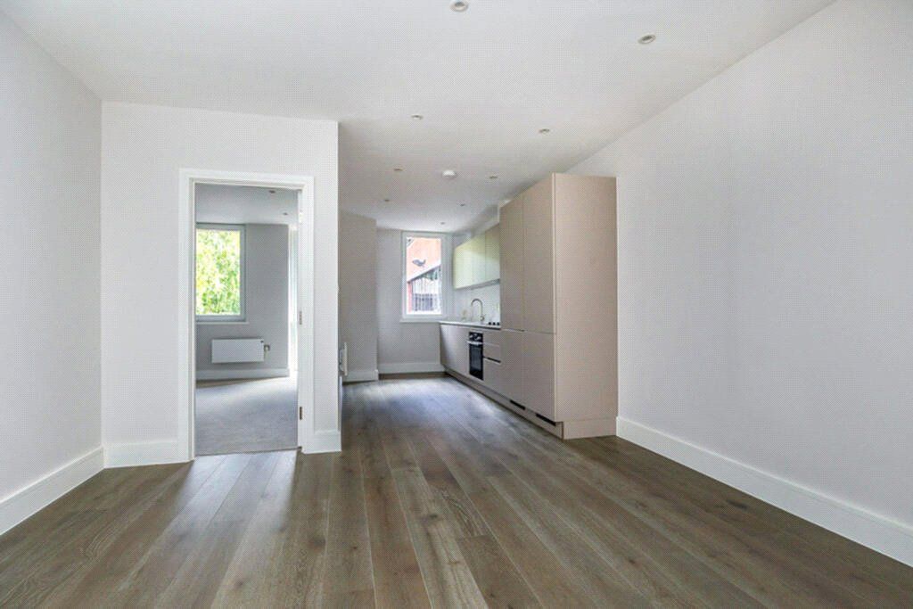 Property photo 2 of 12 Picture No. 04