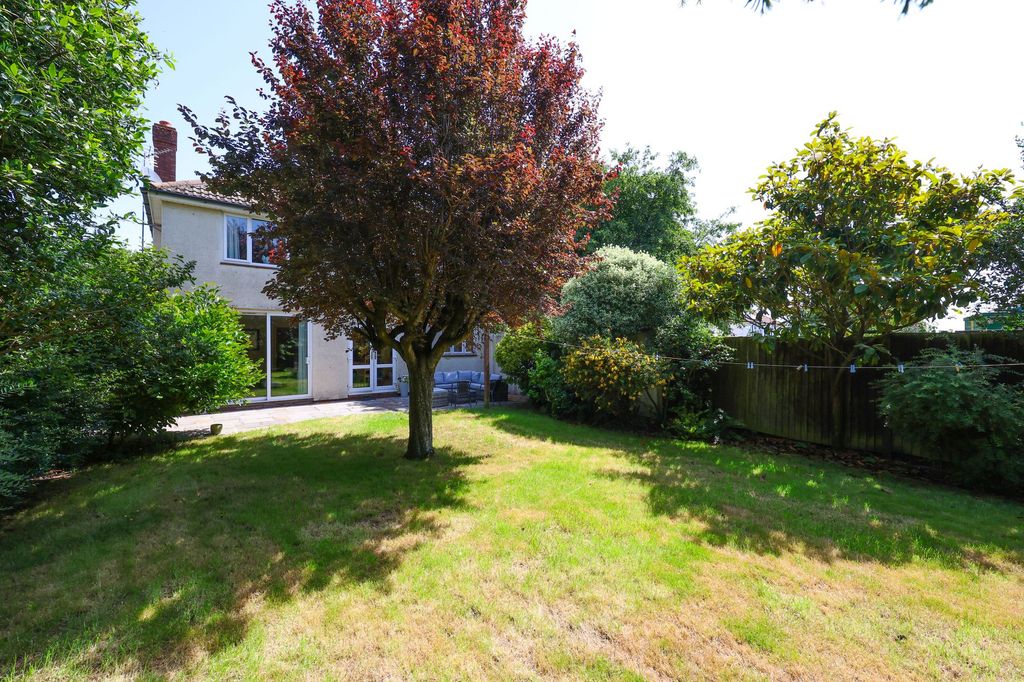 Property photo 2 of 18