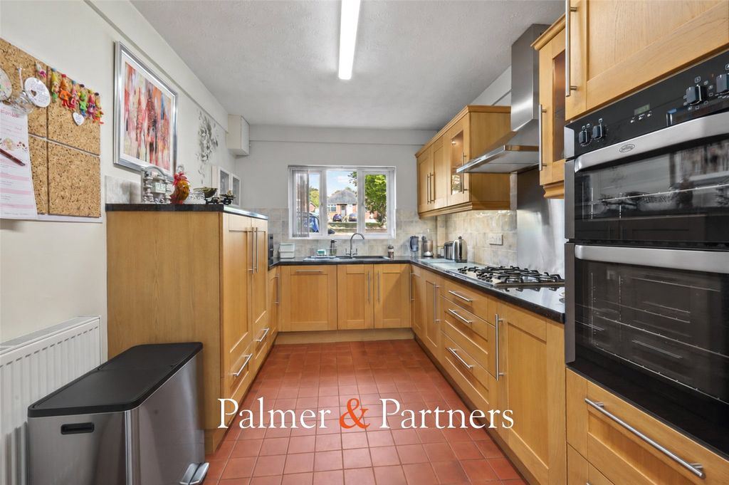 Property photo 2 of 26 Picture No. 04