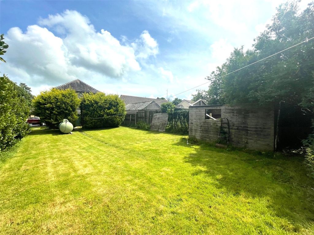 Property photo 3 of 19 Picture No. 18