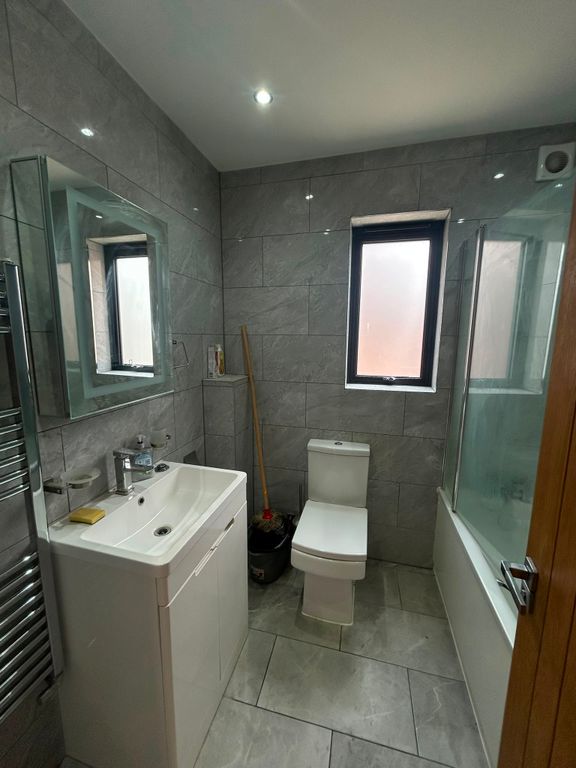 Property photo 3 of 4