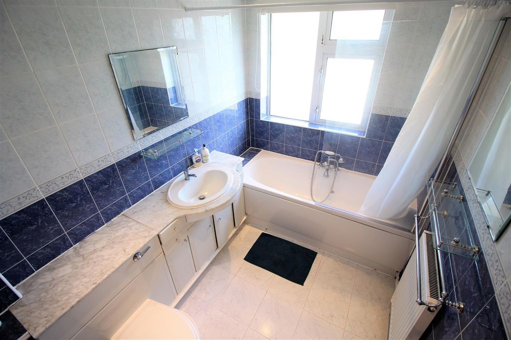 Property photo 3 of 8 Property Photo