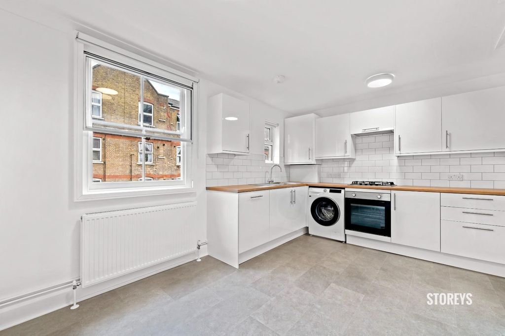 Property photo 3 of 34