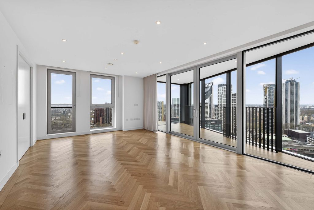 Property photo 1 of 27