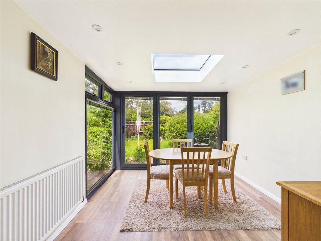 Property photo 2 of 14 Picture No. 31