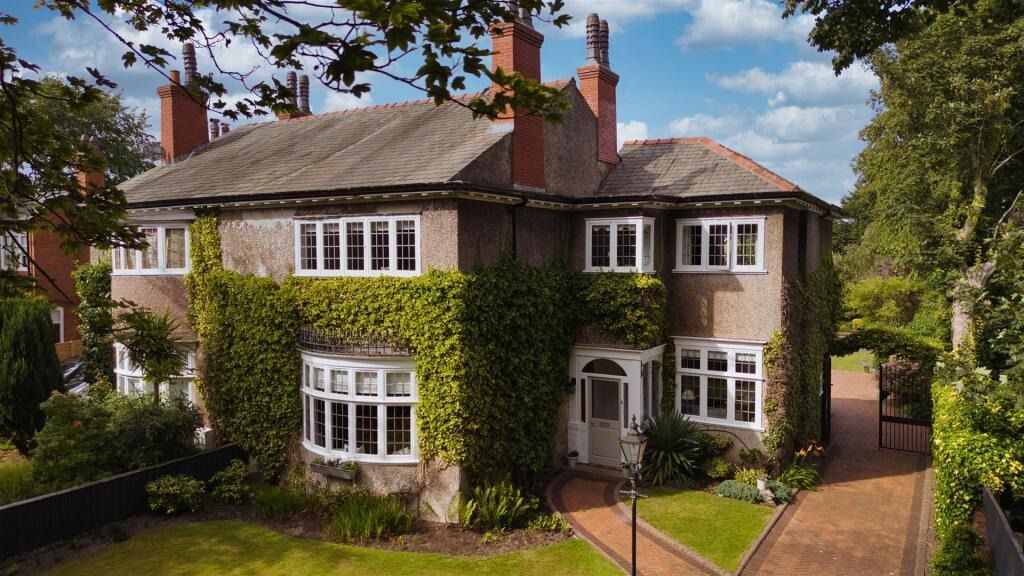 Property photo 1 of 38 4367881