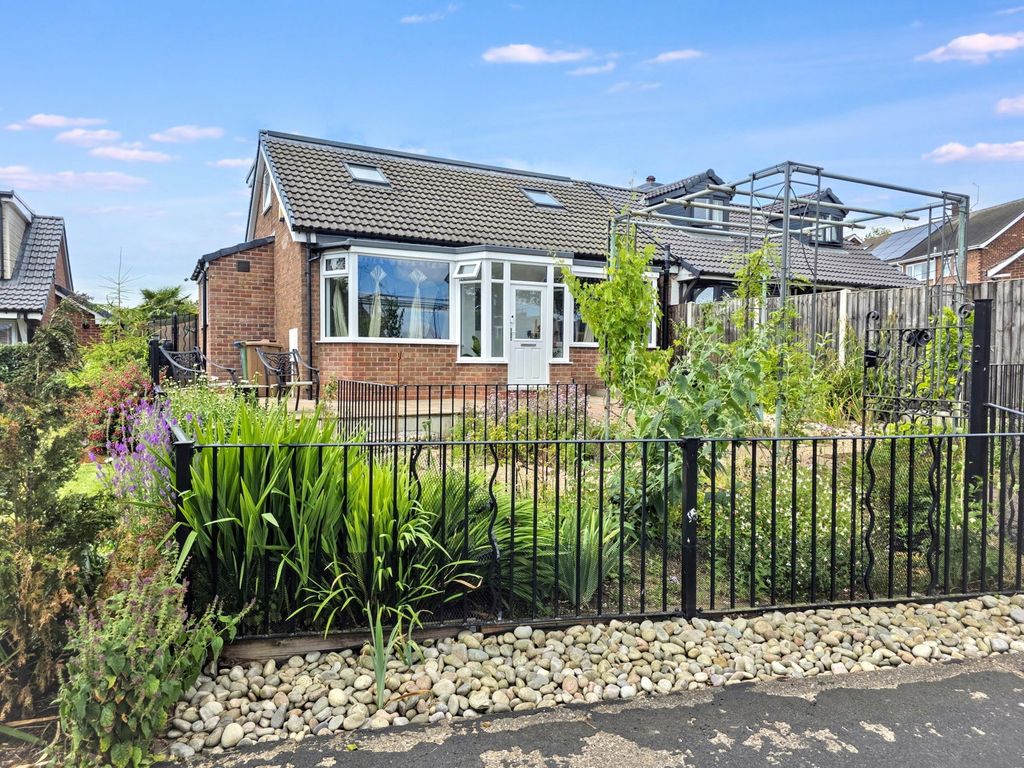 Property photo 1 of 27