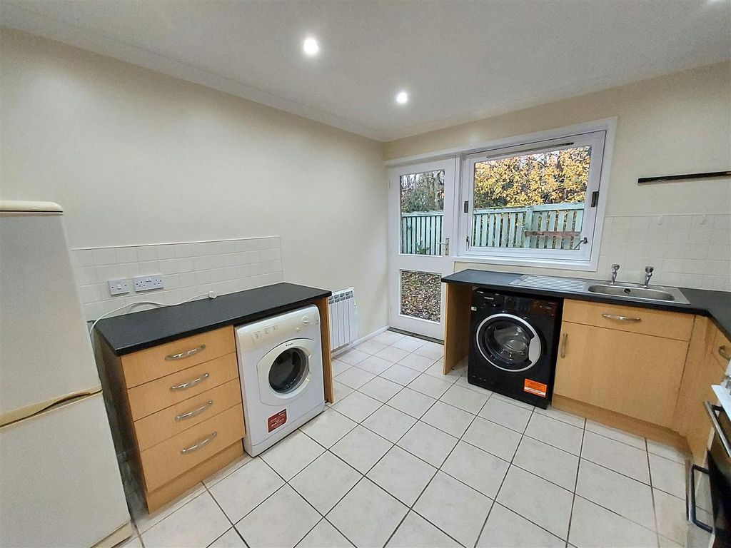 Property photo 3 of 7 5_16999780437440.Jpg