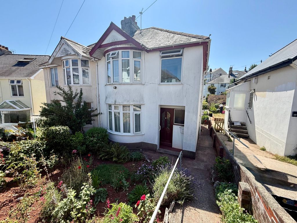 Property photo 1 of 24
