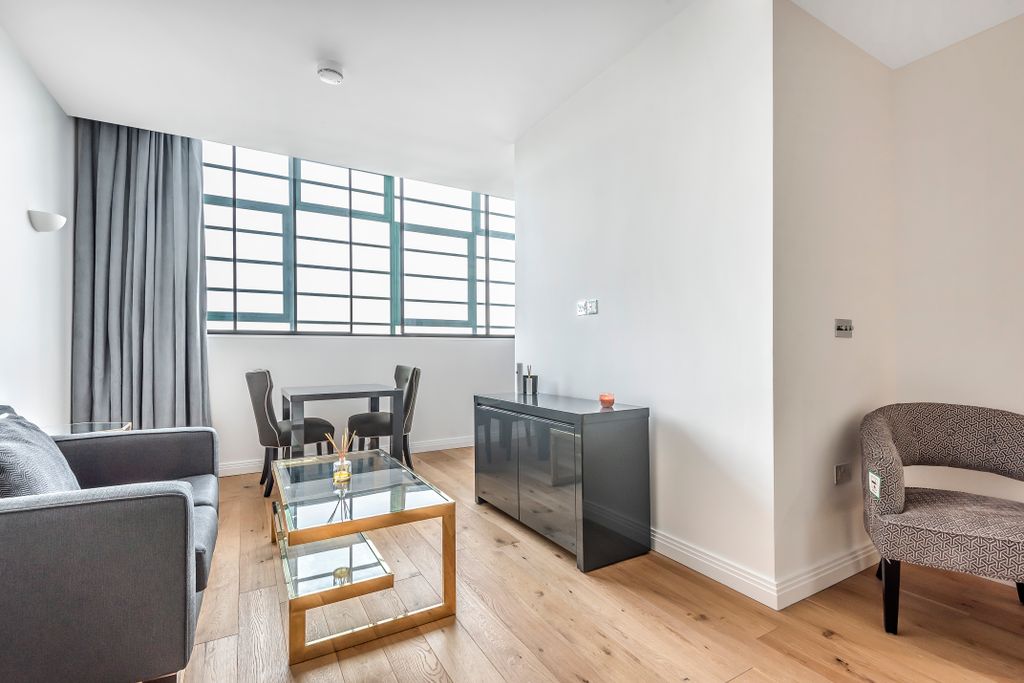 Property photo 3 of 8 448084 (3)c