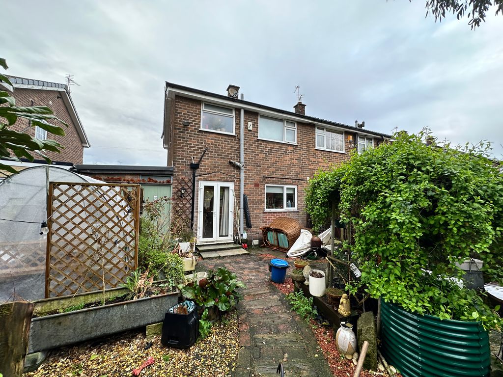 Property photo 3 of 16 3. Garden.Jpg