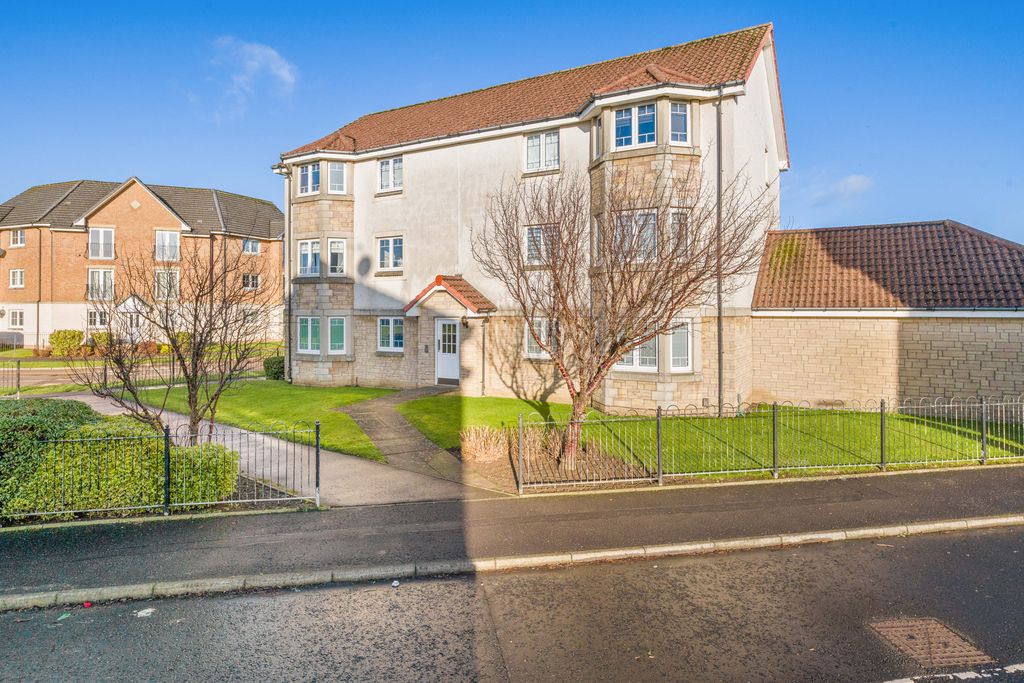 Property photo 1 of 15 24 Owen Stone Street 05