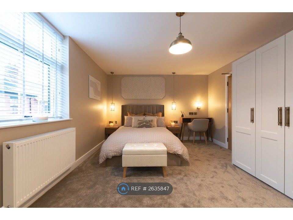 Property photo 2 of 27