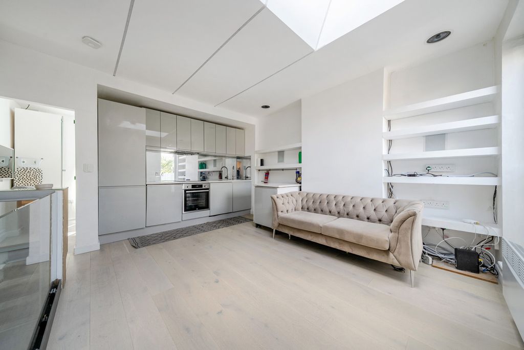 Property photo 2 of 16 Open Plan Living