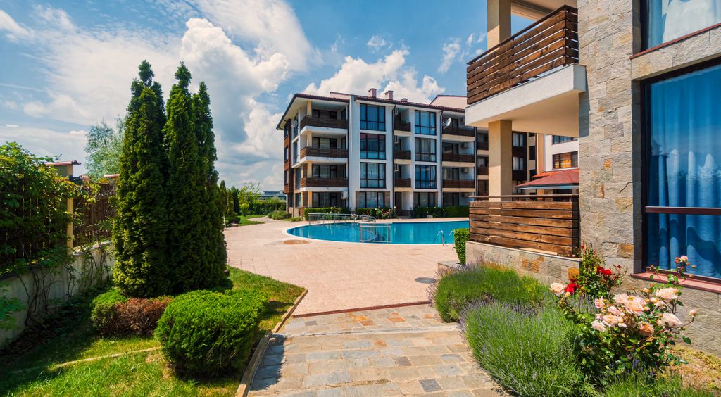 Property photo 3 of 22