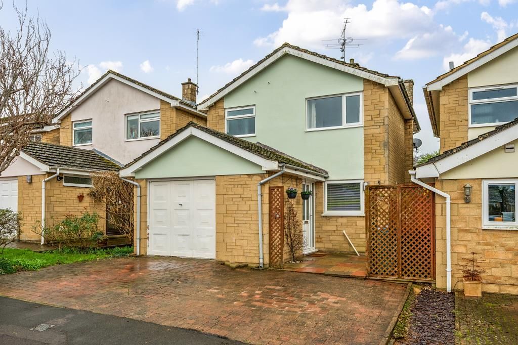 Property photo 1 of 19 Front Aspect