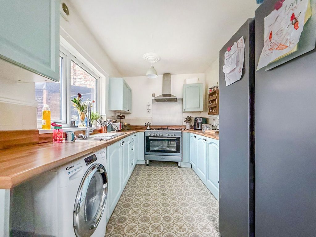 Property photo 3 of 20