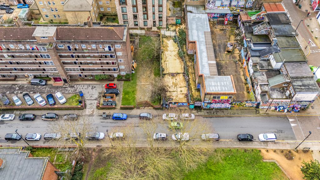 Property photo 3 of 7 Photo 2