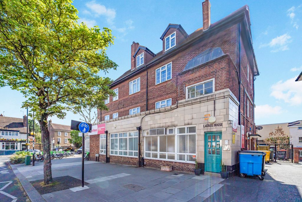 Property photo 2 of 10 Pbox-Img.Jpg