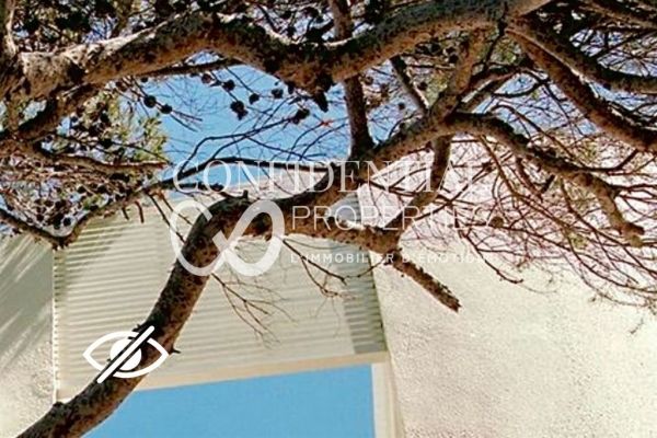 Property photo 1 of 4