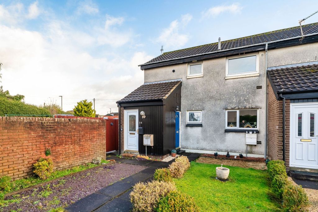 Property photo 1 of 17 Front