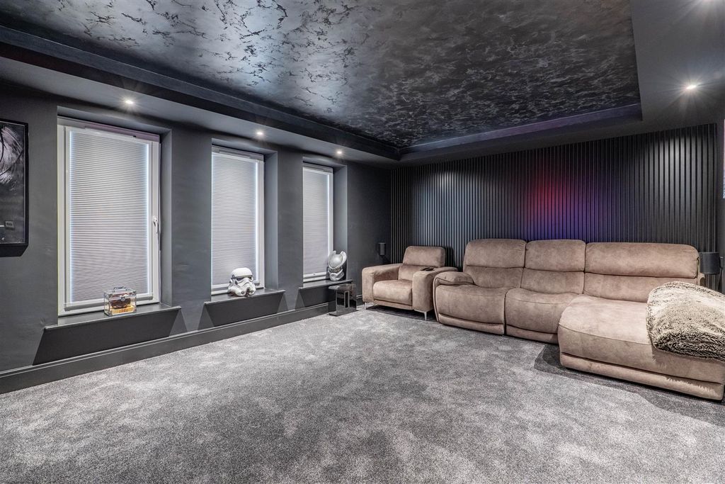 Property photo 2 of 42 Cinema Room
