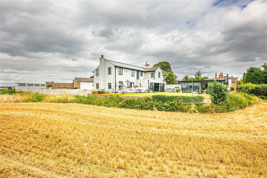 Property photo 1 of 30 Picture No. 29