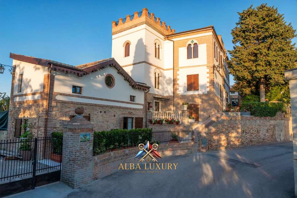 Property photo 1 of 46