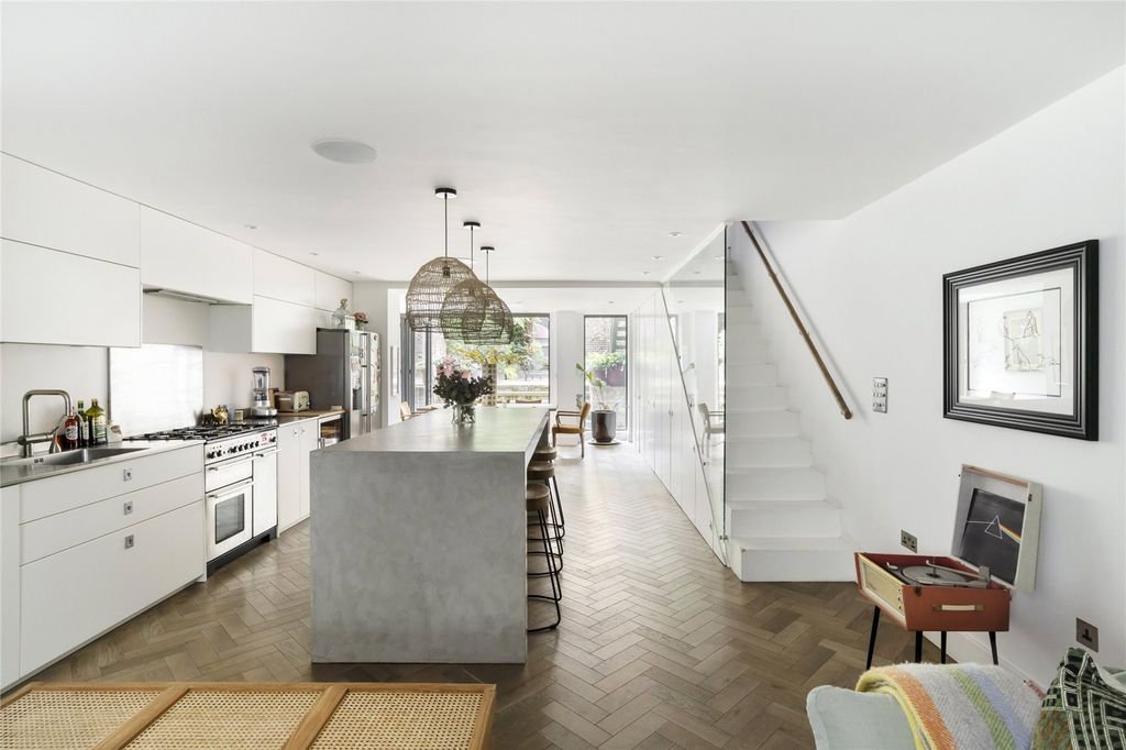 Property photo 3 of 25 Picture No. 03