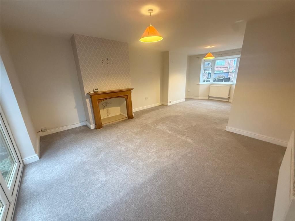 Property photo 3 of 12 Living Room