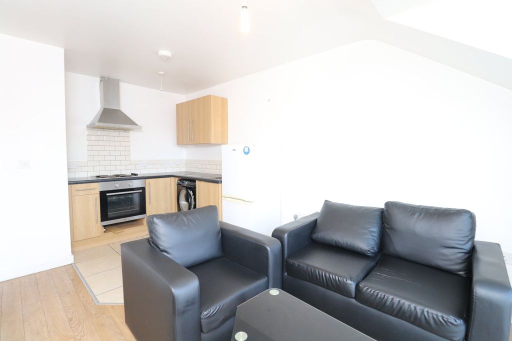 Property photo 2 of 7 Picture No. 22