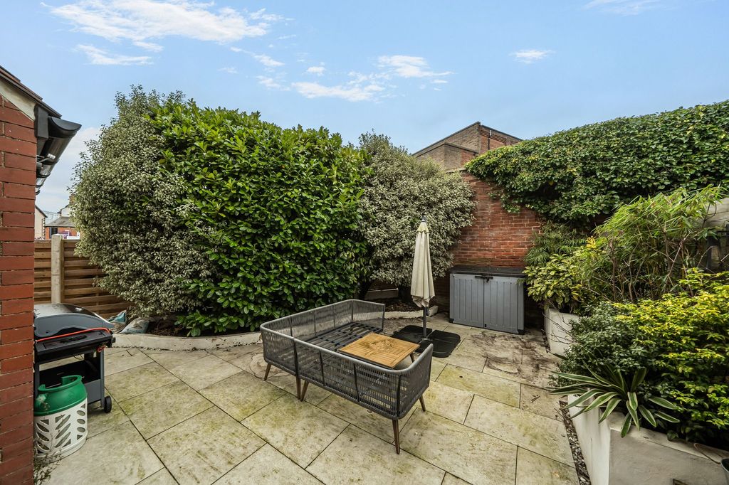 Property photo 3 of 22