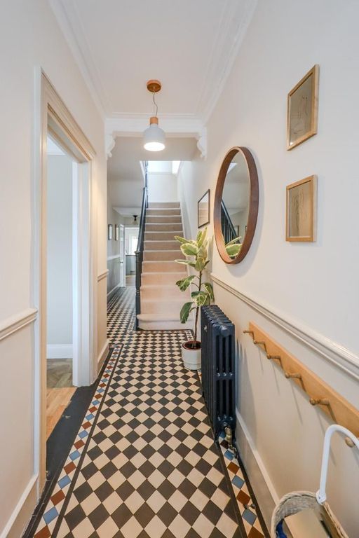 Property photo 3 of 32