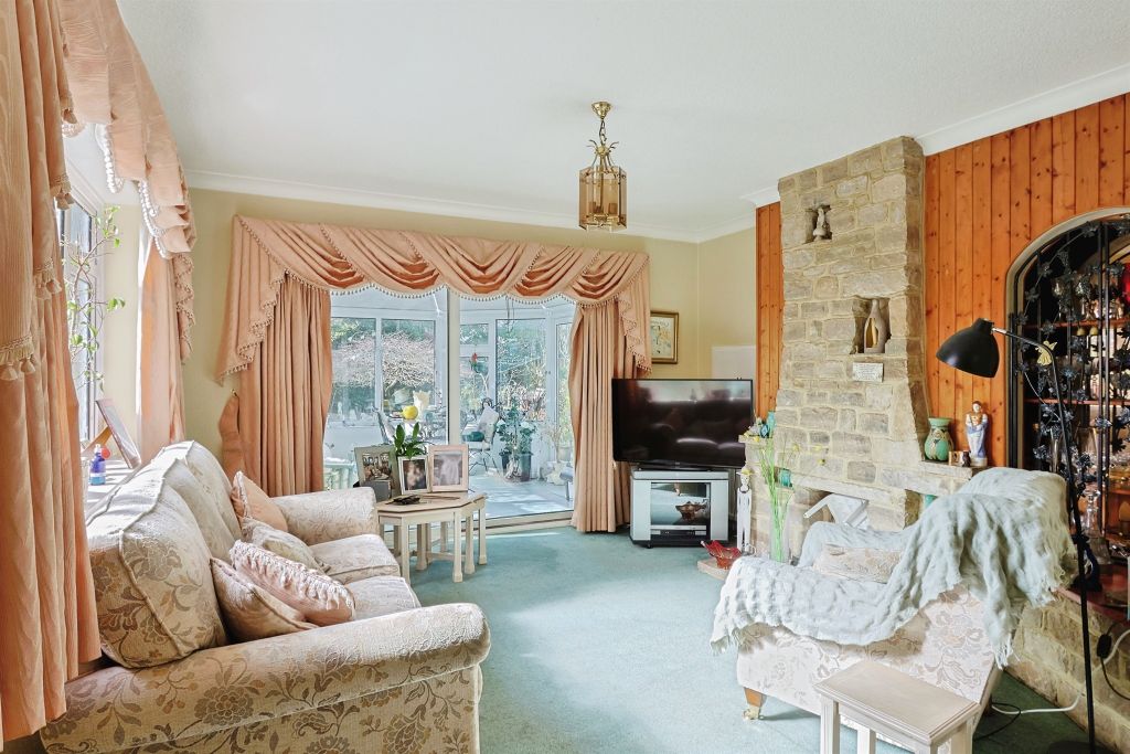 Property photo 3 of 13