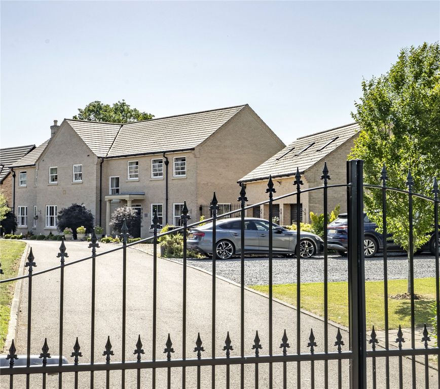Property photo 1 of 50 Picture No. 63
