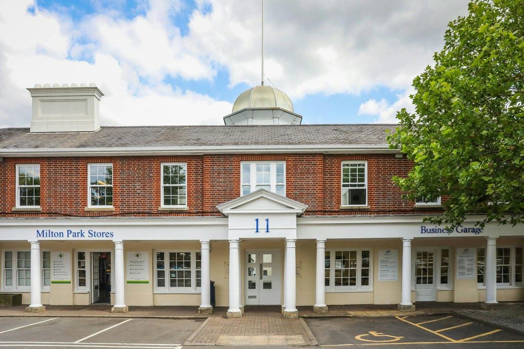 Property photo 1 of 4 Milton Park 11 Park House_ External_ July 2019 _1__Photo_2_Large.Jpg