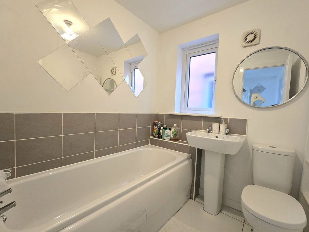 Additional image 18 of 3 bed semi-detached house for saleFfordd Cadfan, Bridgend CF31