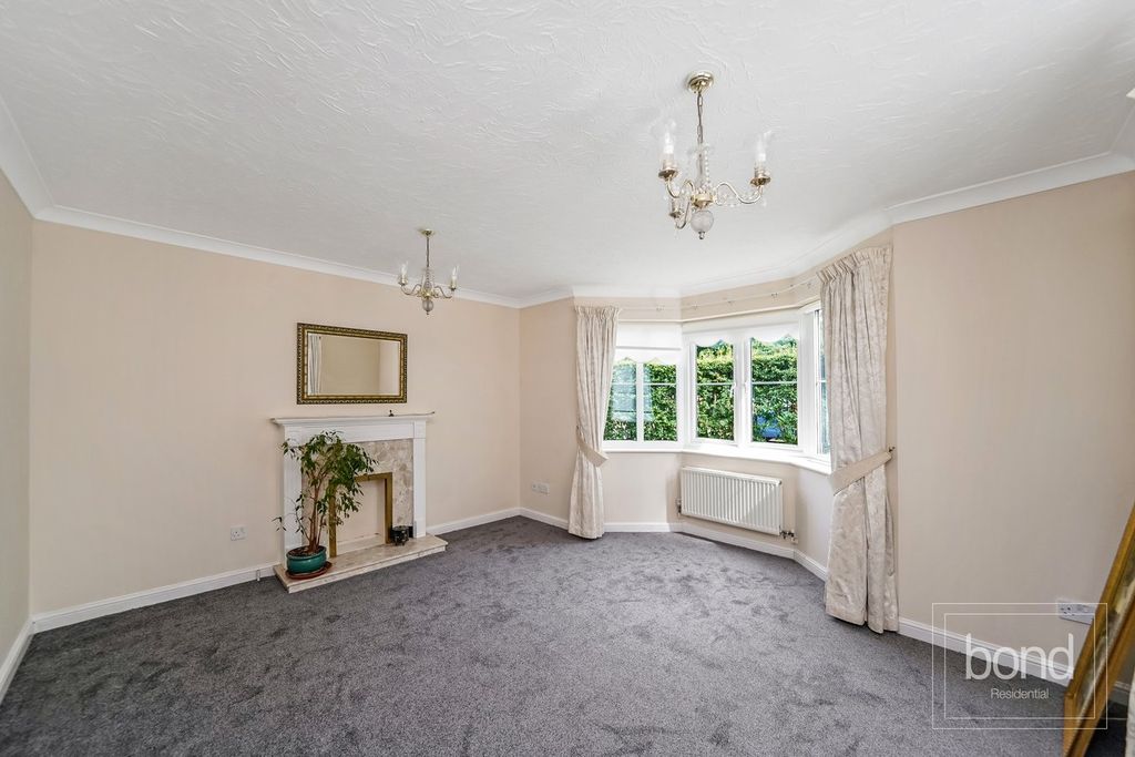 Property photo 3 of 24