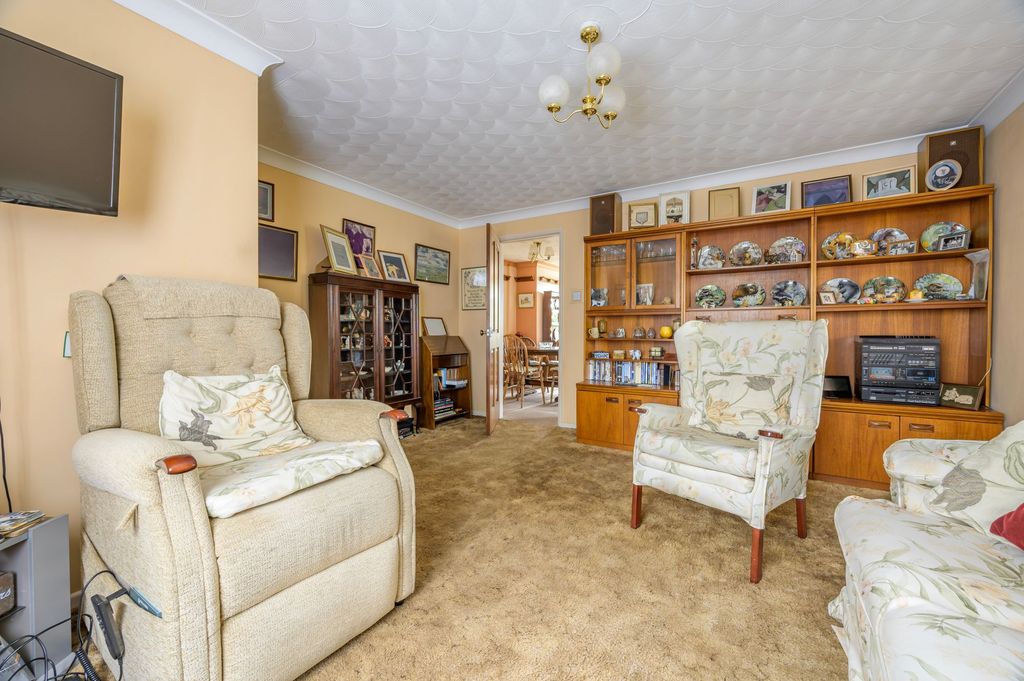 Property photo 3 of 21