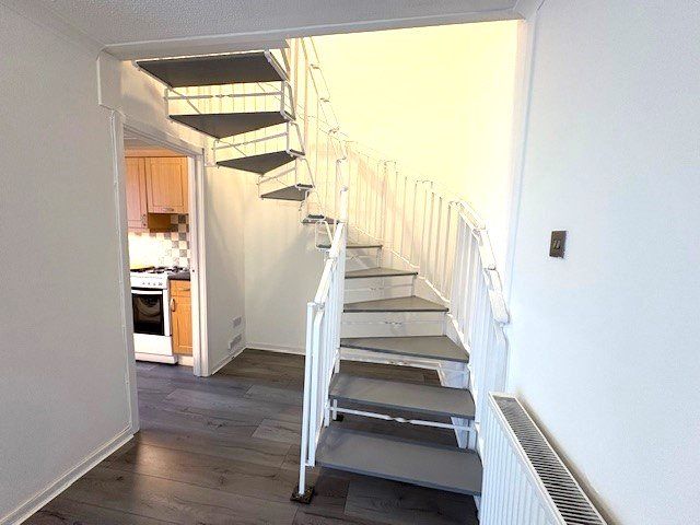 Property photo 3 of 9 Photo 3