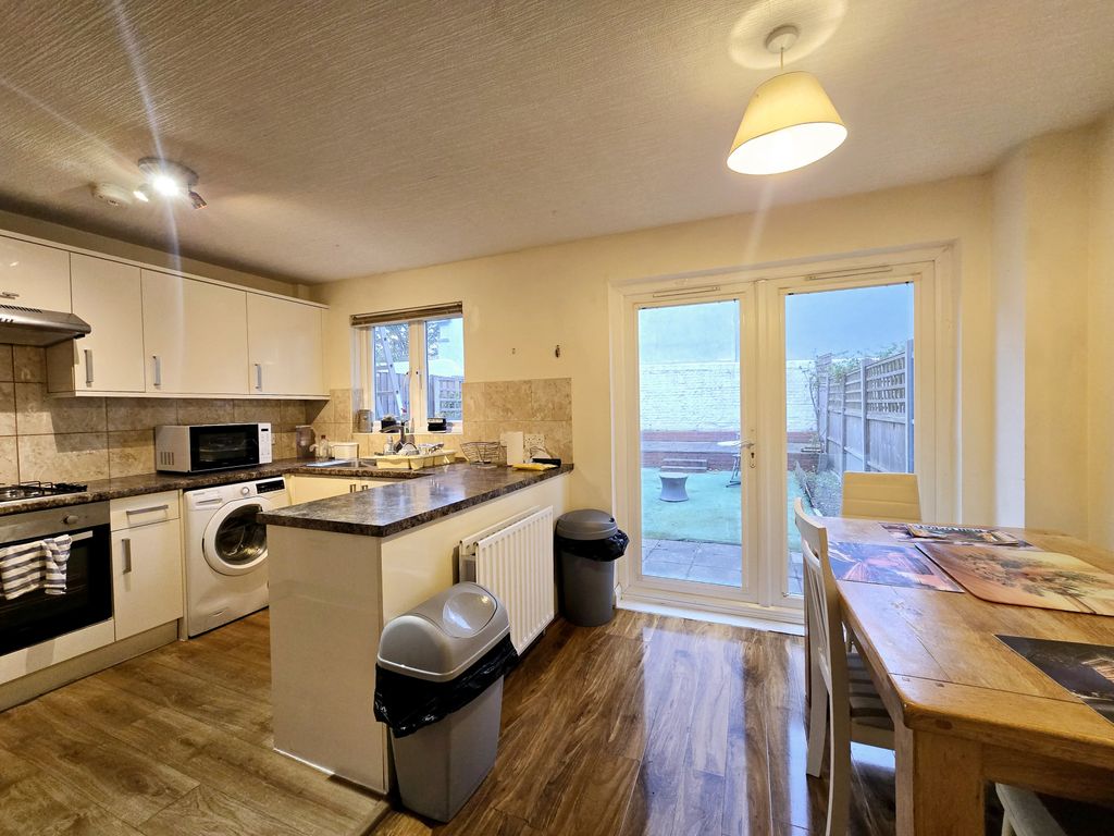 Property photo 2 of 16 Gallery