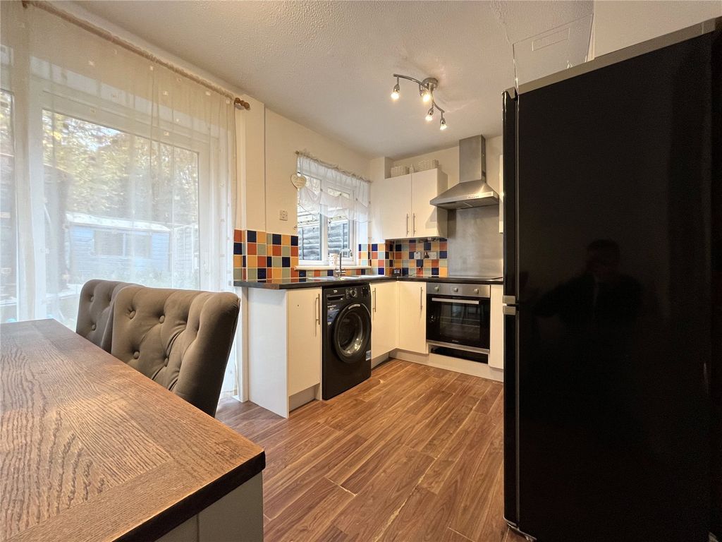 Property photo 2 of 11 Picture No. 07